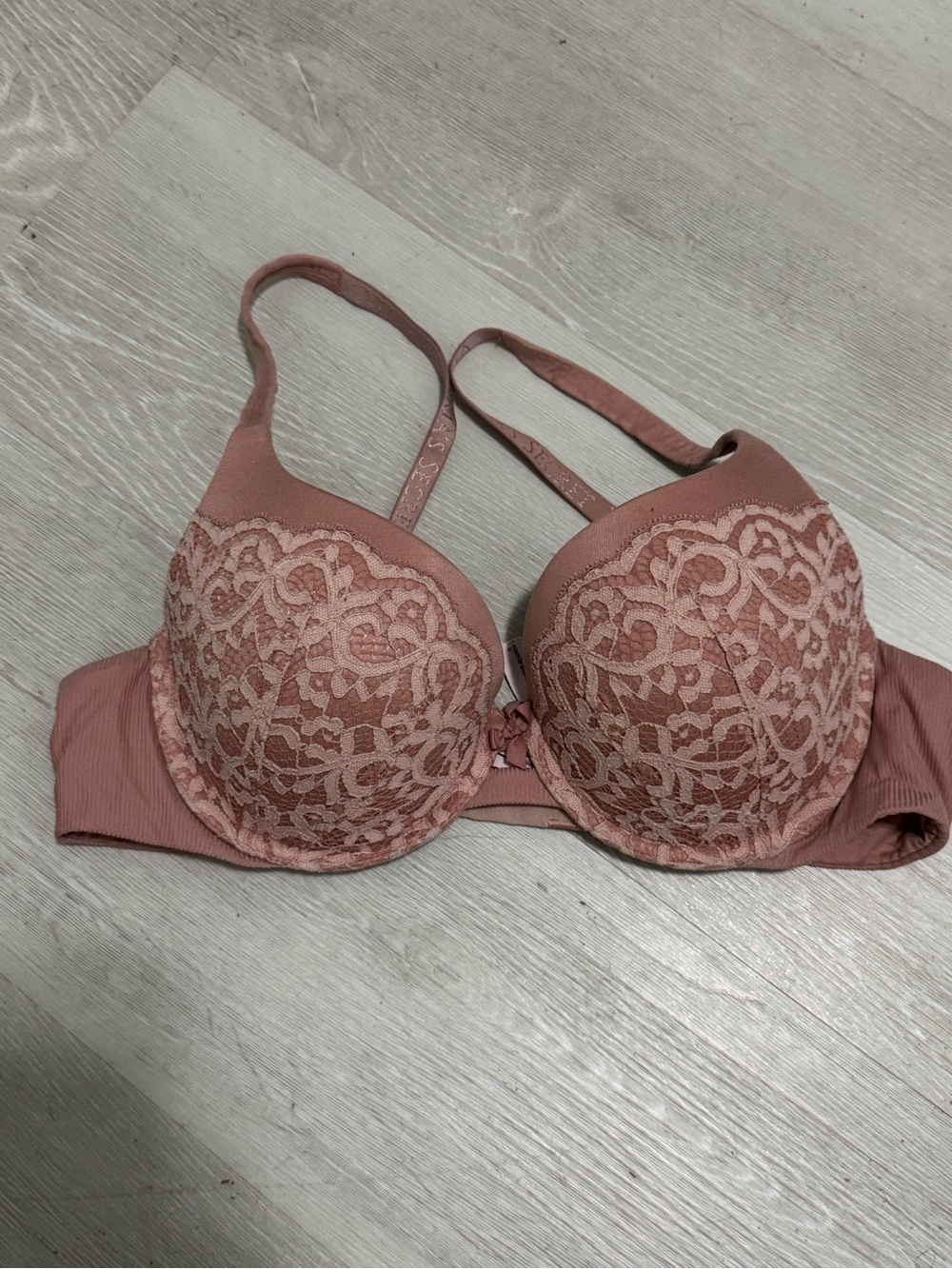 Victoria's Secret Body‎ By Victoria Perfect Shape Push-Up Bra
